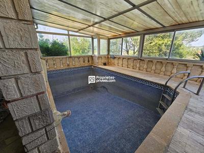 Maison - 255 m² - 8 pièces