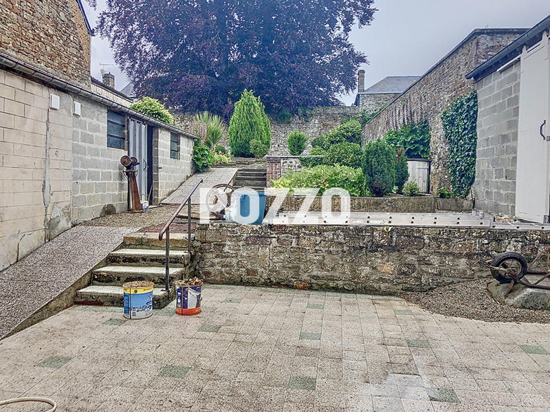 Maison - 181 m² - 7 pièces