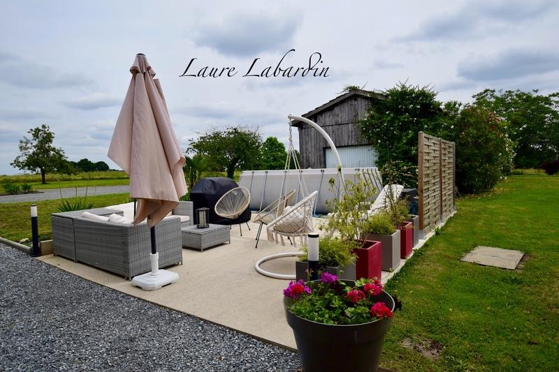 Maison - 300 m² - 9 pièces