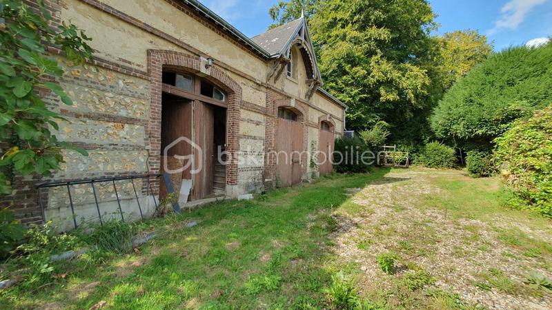 Maison - 200 m² - 11 pièces