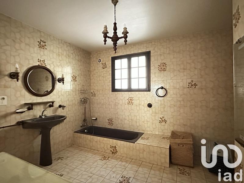 Maison - 180 m² - 7 pièces