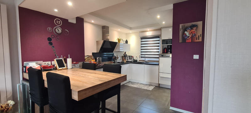 Maison - 104 m² - 6 pièces