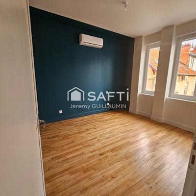 Maison - 83 m² - 4 pièces