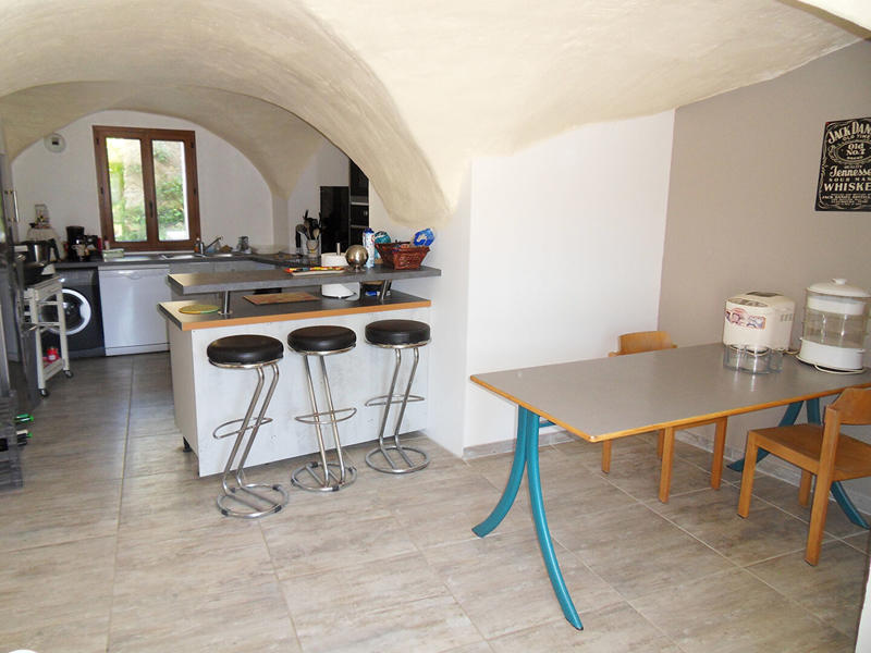 Maison - 300 m² - 5 pièces