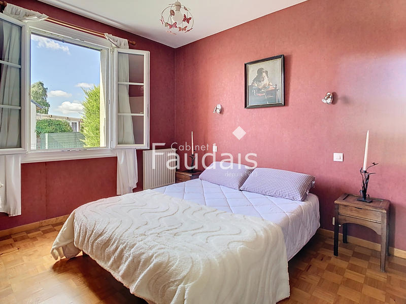 Maison - 137 m² - 6 pièces