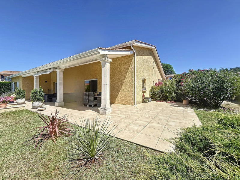 Maison - 165 m² - 6 pièces