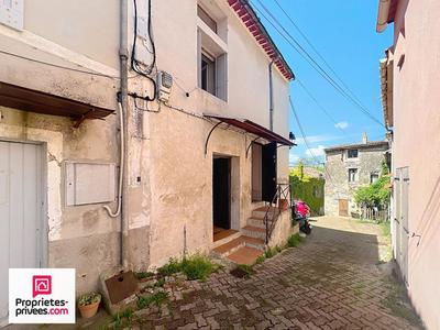 Maison - 96 m² - 5 pièces