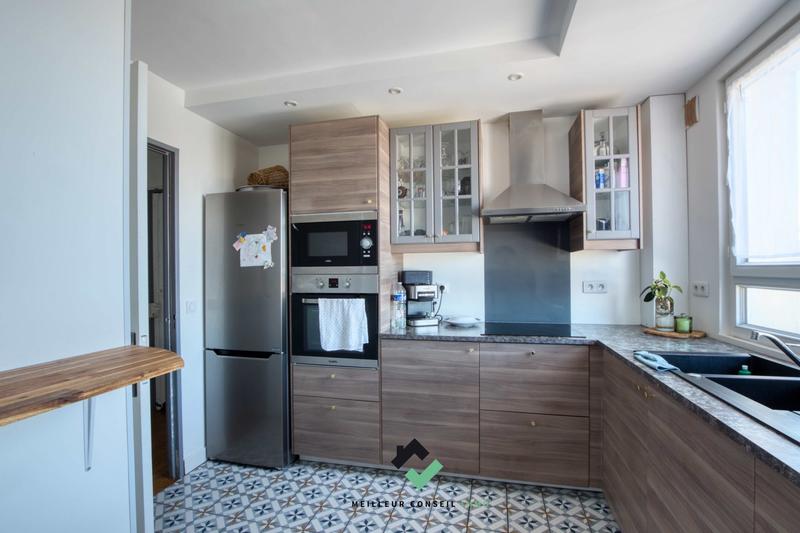 Appartement - 83 m² - 4 pièces