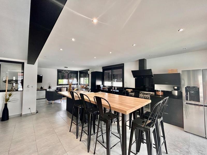 Maison - 155 m² - 5 pièces