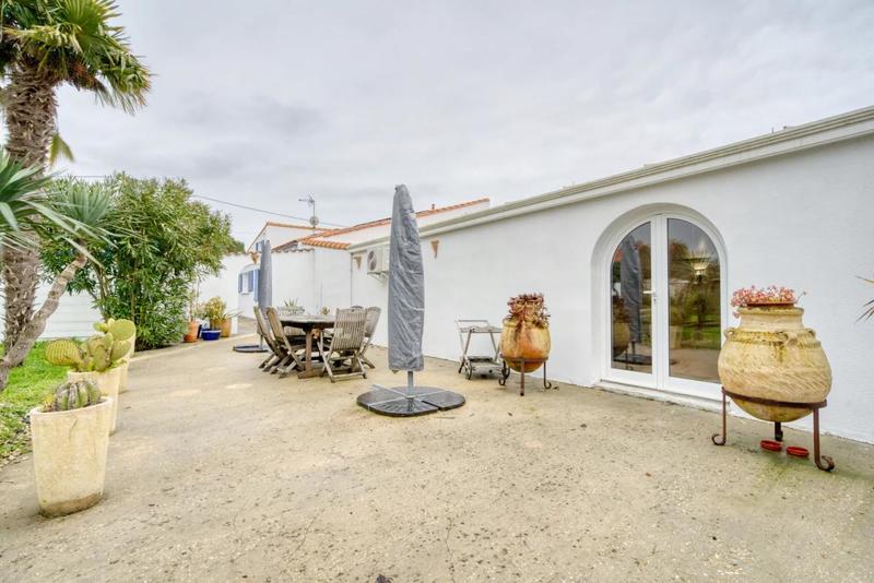 Demeure - 307 m² - 5 pièces