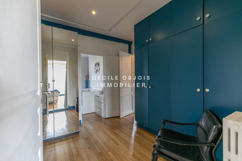 Maison - 224 m² - 10 pièces