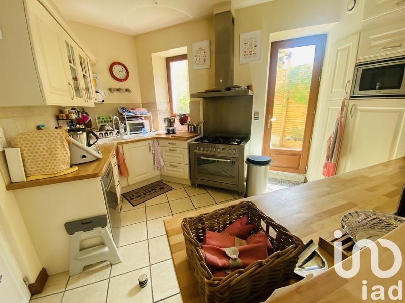 Maison - 177 m² - 9 pièces