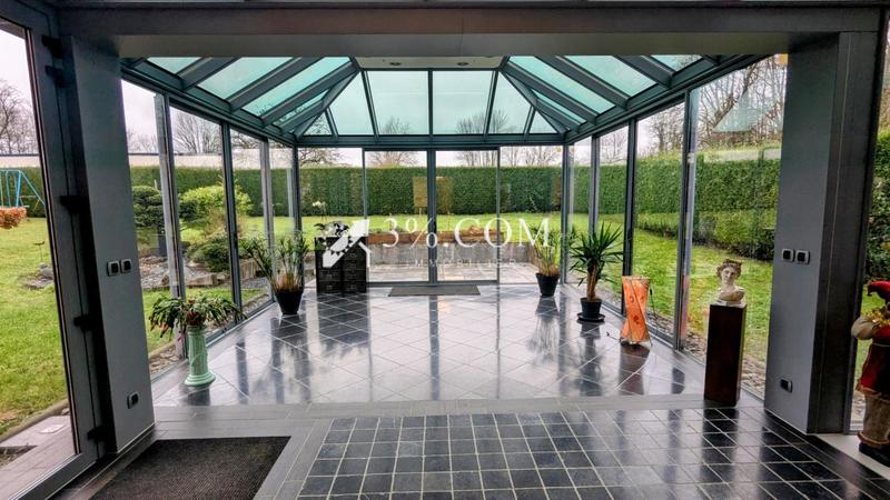 Propriété - 230 m² - 7 pièces