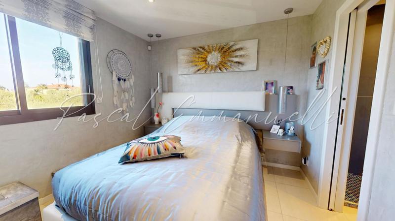 Appartement - 102 m² - 4 pièces