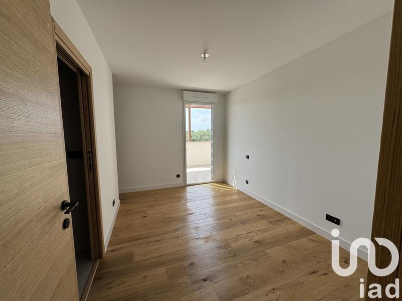 Appartement - 97 m² - 4 pièces