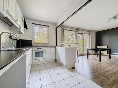 Appartement - 82 m² - 4 pièces