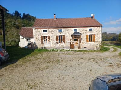 Maison - 97 m² - 4 pièces