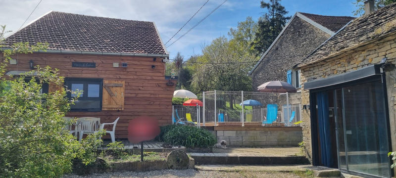 Maison - 155 m² - 9 pièces