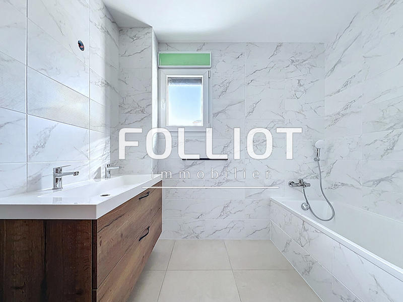 Maison - 139 m² - 6 pièces