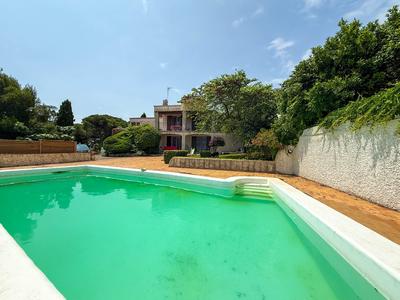 Maison - 165 m² - 5 pièces