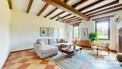 Maison - 215 m² - 7 pièces