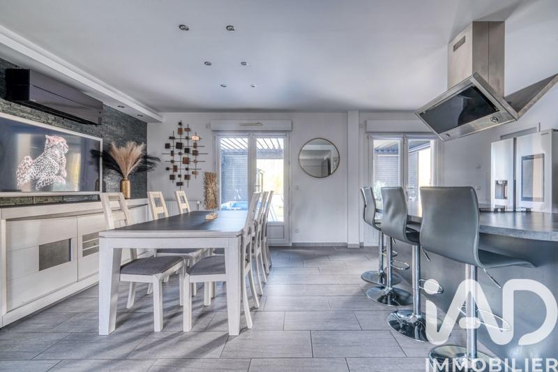 Maison - 140 m² - 6 pièces