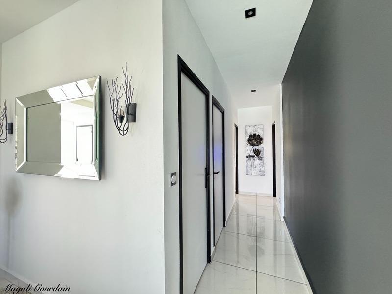 Propriété - 180 m² - 6 pièces