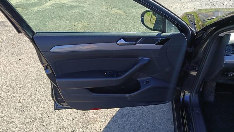 Volkswagen Passat Sw VIII 1.6 Tdi 120 Dsg7 Confortline Business - Automatique Entretien constructeur