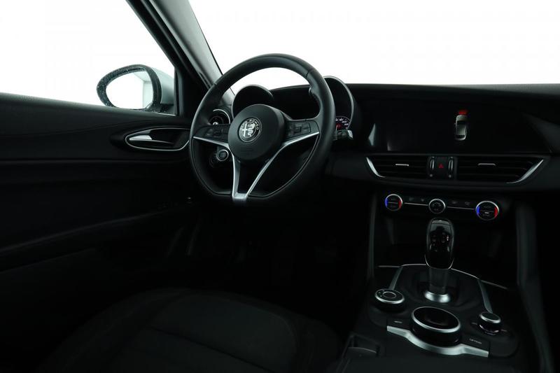 Alfa Romeo Giulia 2.2 At8 150 ch