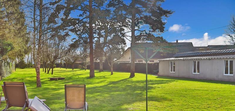 Maison - 147 m² - 8 pièces