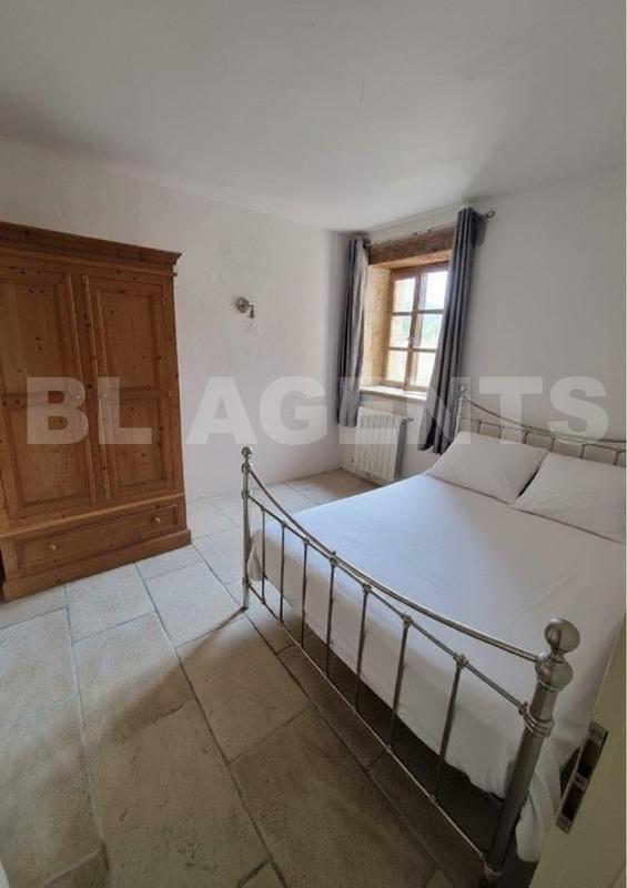 Maison en pierre - 200 m² - 8 pièces