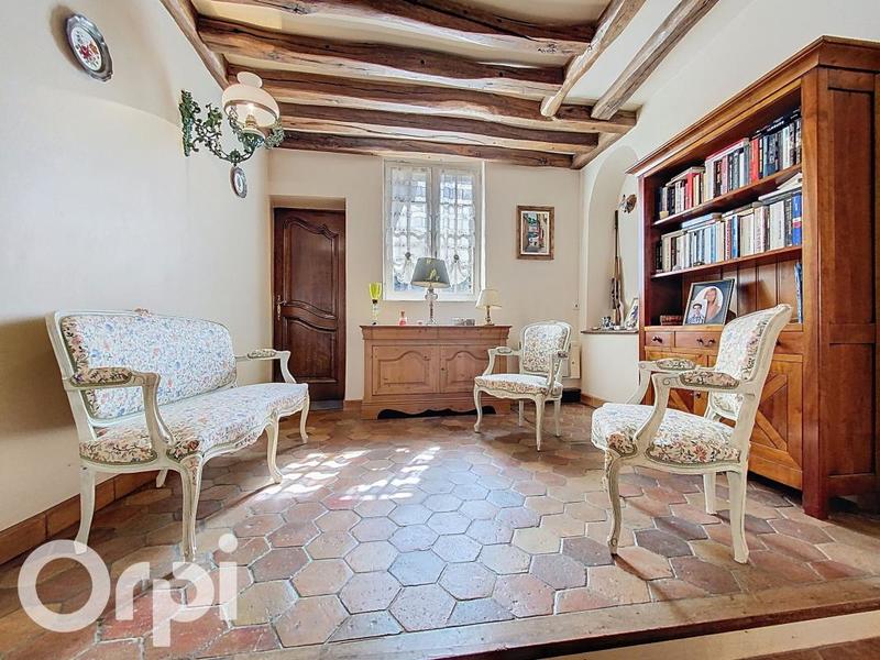 Maison - 180 m² - 9 pièces