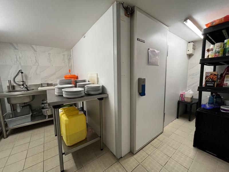 Fonds de commerce - 422 m²