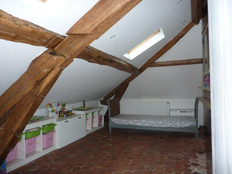 Maison - 244 m² - 9 pièces