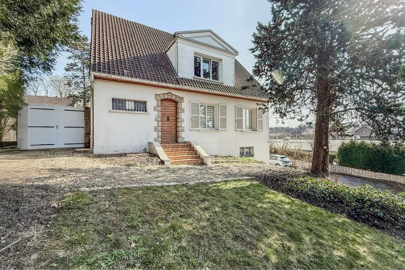 Maison - 165 m² - 6 pièces