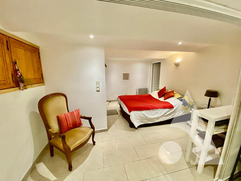 Appartement - 60 m² - 1 pièce