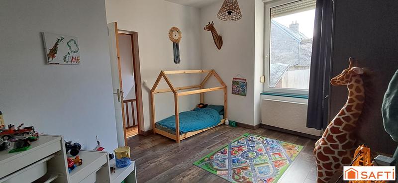 Maison - 168 m² - 8 pièces