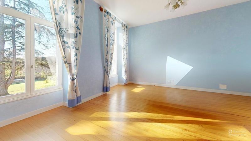 Maison - 260 m² - 8 pièces