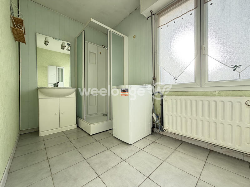 Maison - 93 m² - 4 pièces