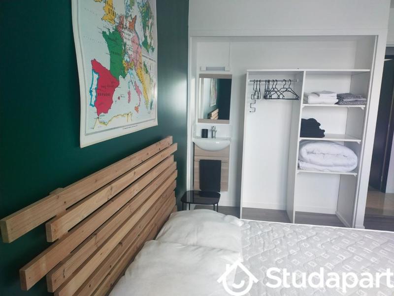 Chambre - 9 m² - 1 pièce