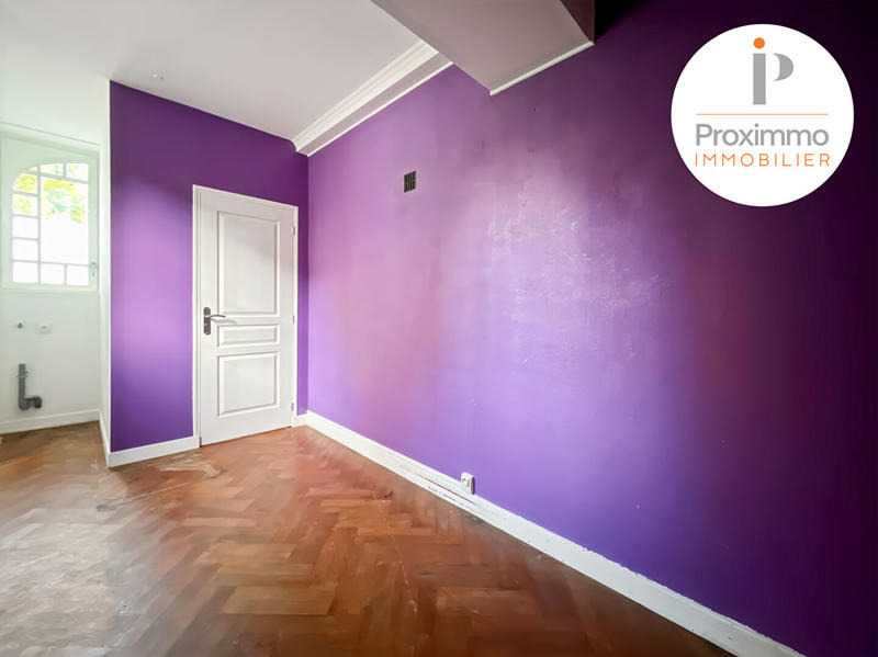 Maison - 148 m² - 8 pièces