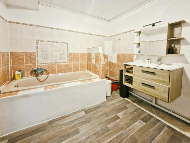 Maison - 110 m² - 4 pièces