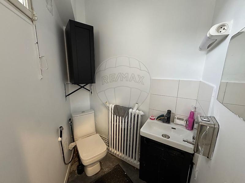 Local commercial - 80 m² - 5 pièces