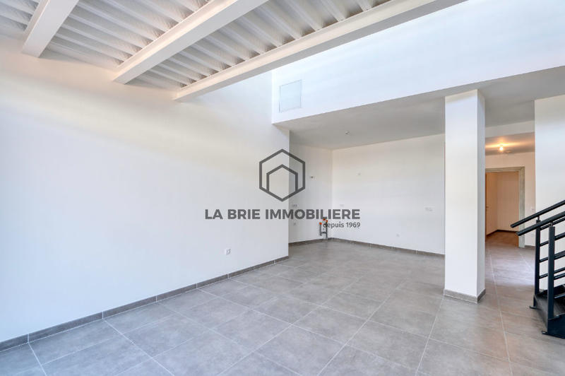 Maison - 85 m² - 5 pièces