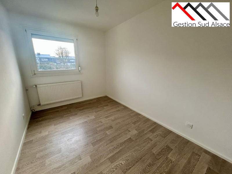 Maison - 93 m² - 5 pièces