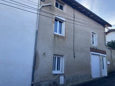 Maison ancienne - 64 m² - 2 pièces