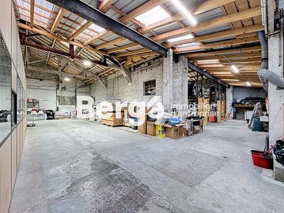 Entrepôt - 560 m²