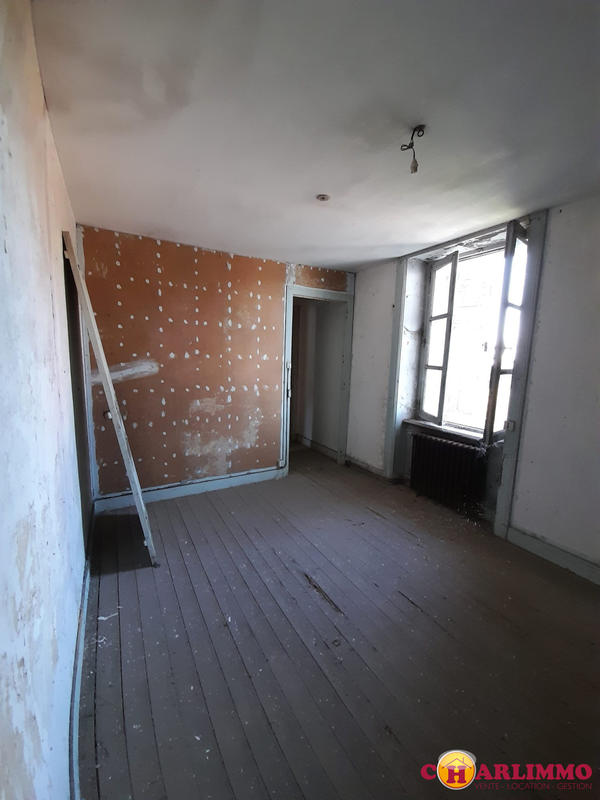 Maison traditionnelle - 78 m² - 5 pièces