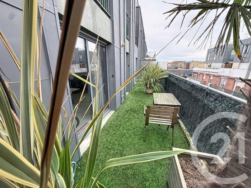 Appartement - 94 m² - 5 pièces