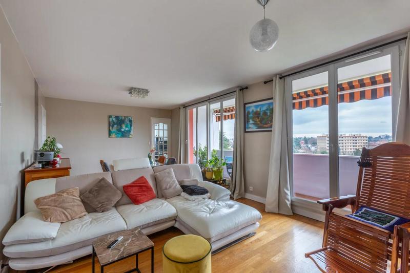 Appartement - 82 m² - 4 pièces